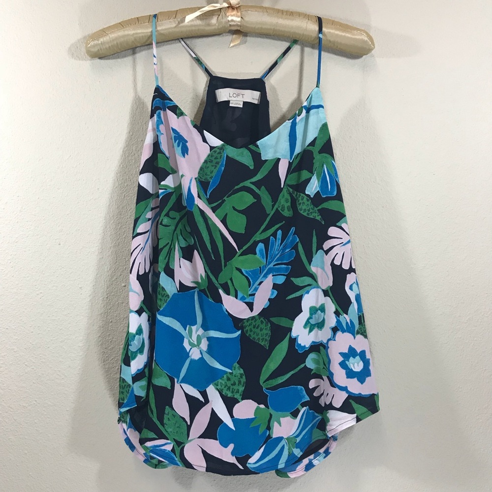 LOFT blue sleeveless floral lined tank top